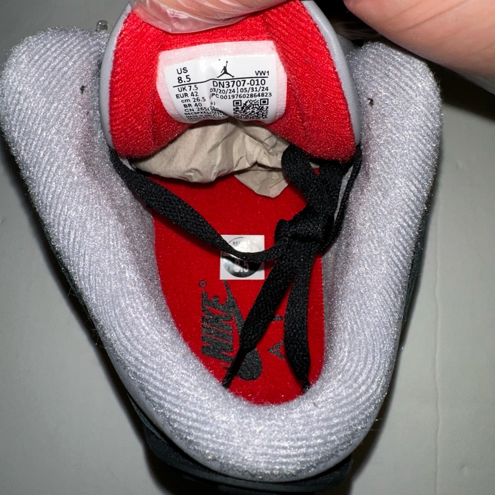 Jordan 3 Retro Black Cement 2024 - Picture 5 of 8
